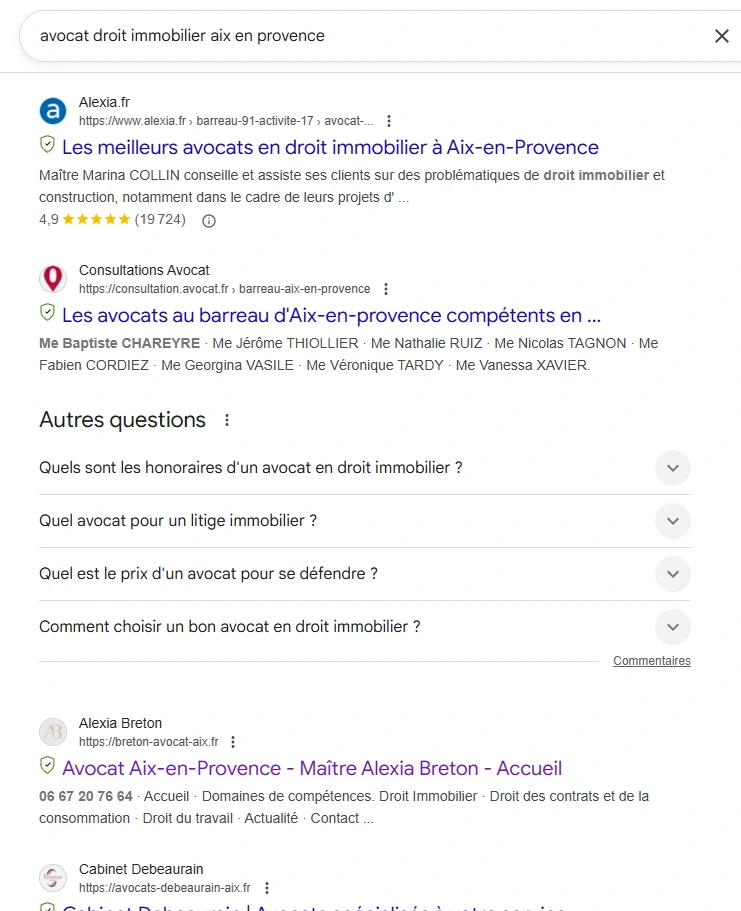 Capture d'écran d'une recherche "avocat droit immobilier" sur le moteur de recherche Google pour démontrer les résultats du référencement naturel